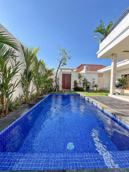 Canggus Hottest Spot - Brand New Villa with Rooftop Views 2BRs and PS5, Prenota  Canggu Badung