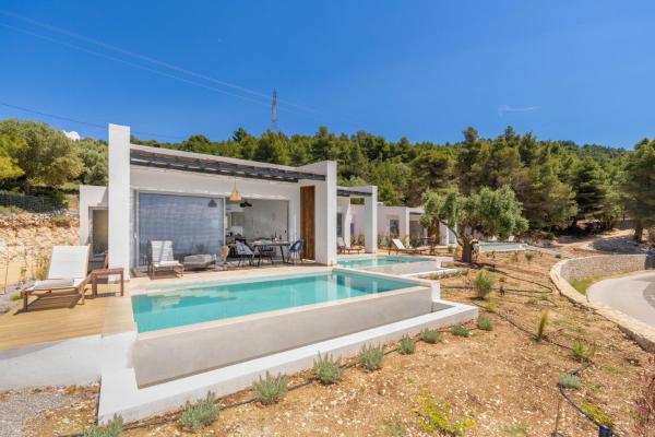 Mellamare Luxury Suites, Prenota  Póndi Isole Ionie