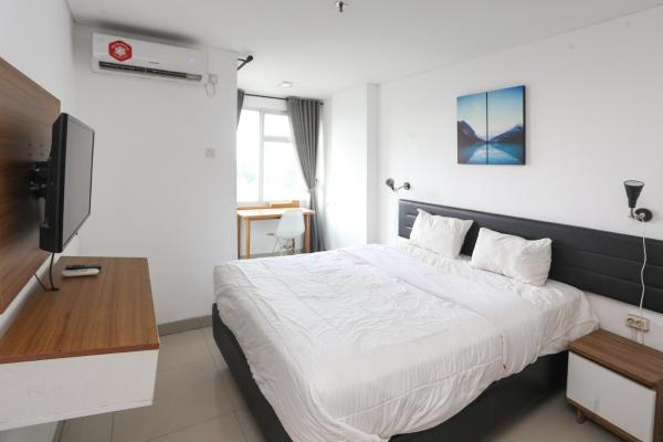 RedLiving Apartemen Enviro Cikarang - Stars Rooms, Prenota  Hotel economici a Cikarang