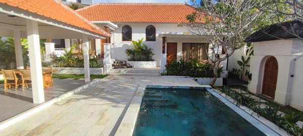 Villa Mamina, Reserva ahora  Hoteles con piscina en Bali, Piscina