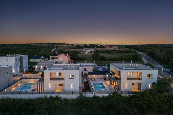 Villa Leonarda, Buchen Sie  Hotels in Nin mit Pool, Schwimmbad