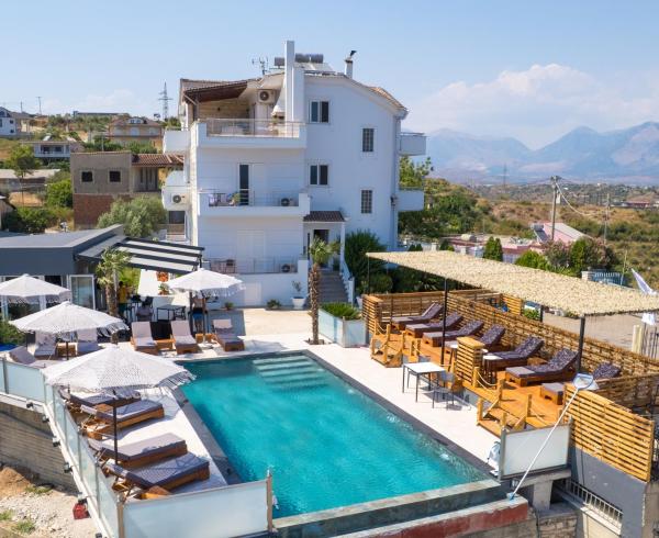 Villa Serenity, Buchen Sie  Hotels mit Pool in Saranda, Schwimmbad