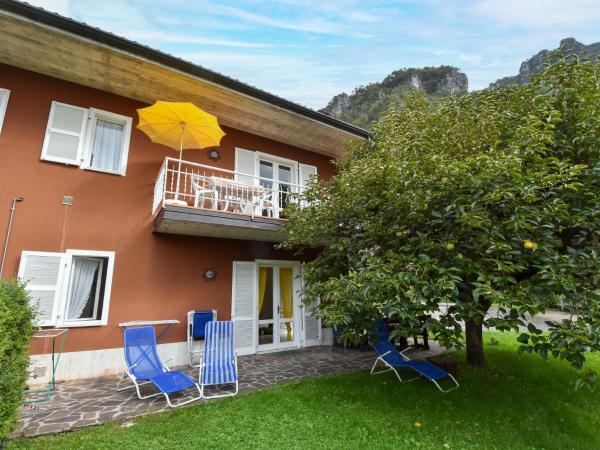 Villa Laura 123S, Buchen Sie Ferienwohnung Crone Lombardei
