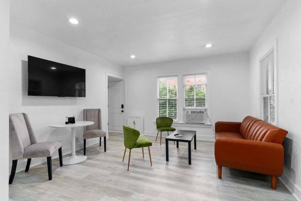 Cute Apt Near Downtown, Buchen Sie  Orlando Disney World Orlando