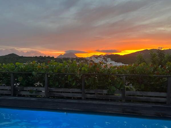 Nouveau ! Villa au Diamant, Reserva ahora  Hoteles con piscina en Fort-de-France, Piscina