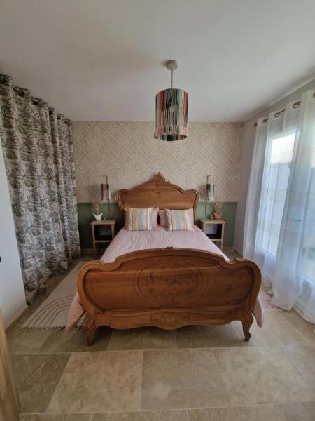 Le Clos des Amandiers, Reserva ahora  Hoteles en Aquitania con aparcamiento, Aparcamiento