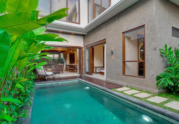 Queeno Villa Nusa Dua, Reserva ahora  Hoteles con piscina en Bali, Piscina
