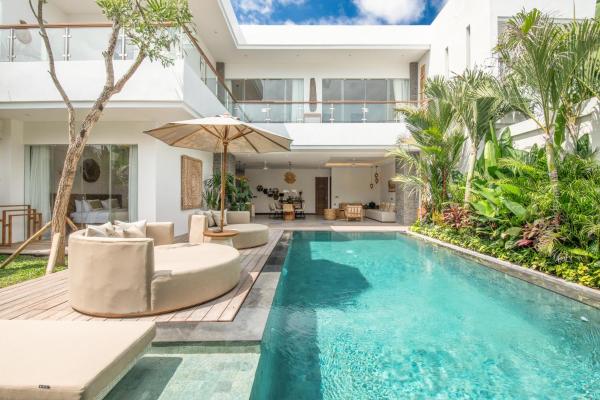 Coastal Elegance 4br Villa, 400m To Finns, Prenota  Canggu Badung