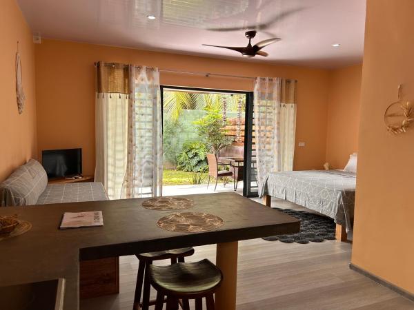PUNA Lodge, Book  Atiue Tahiti