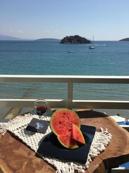 Arcadia Luxury Rooms Seaside Cuisine, Prenota  Tolo 