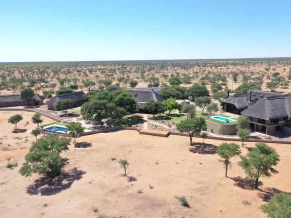 Saroa Safari Lodge Campsites, Buchen Sie  Hotels mit Pool in Khomas, Schwimmbad