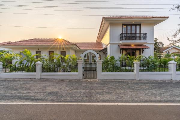 Villa Anjor, Villas By Noor, Prenota  Aldona Goa