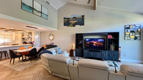 LuxeTPC Sawgrass - Immaculate Villa at the TPC, Buchen Sie  Hotels in Ponte Vedra Beach mit Pool, Schwimmbad