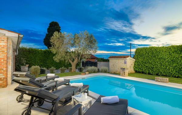 Villa Paradiso, Reserva ahora  Hoteles en Istria central con piscina, Piscina