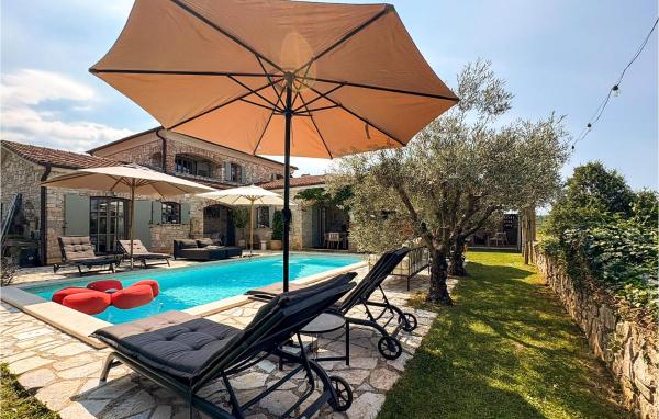 Villa Montona, Reserva ahora  Hoteles en Istria central con piscina, Piscina