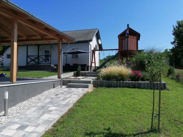 Holiday home in Fonyod - Balaton 43111, Buchen Sie Ferienhaus Fonyód 