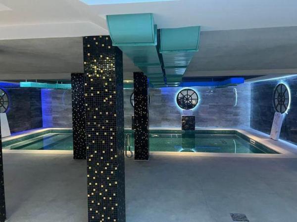 HN Lux & SPA, Buchen Sie  Hotels mit Pool in Zentralserbien, Schwimmbad