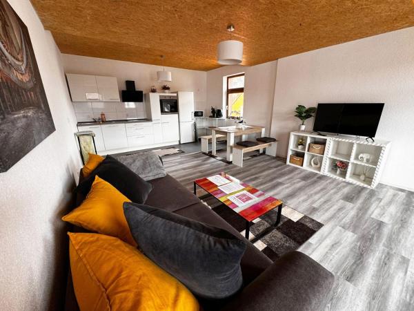 Spacious apartment near Hanau, Prenota Appartamento Ronneburg Assia Renana