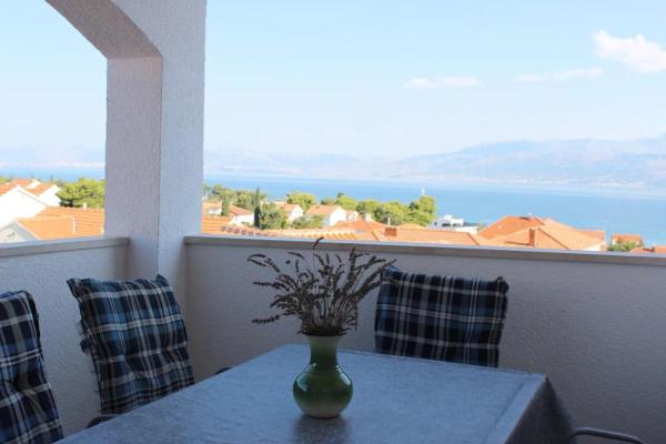 Apartments Lucia, Prenota Appartamento San Pietro di Brazza 