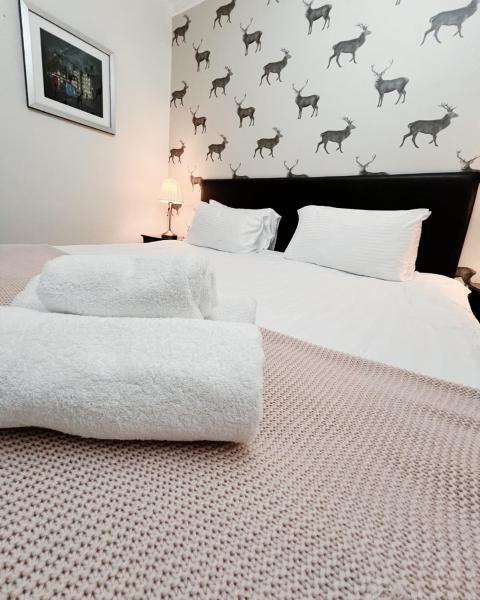 Leith Apartment, Buchen Sie Ferienwohnung Hotels in Lothian mit Parkplatz, Parkplätze