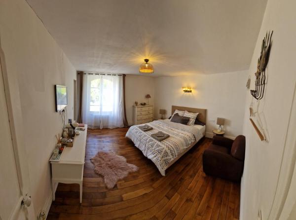 La MOULINE, Reserva ahora  Hoteles en Aquitania con aparcamiento, Aparcamiento