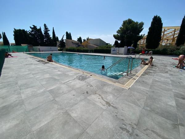 Tennis Village, Réserver  Hôtels à Hérault avec piscine, Piscine