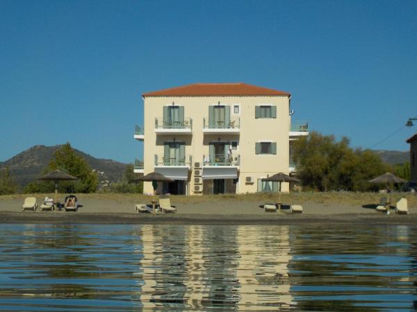 Akti Kamares, Prenota Appartamento Hotel a Peloponneso con parcheggio, Parcheggio