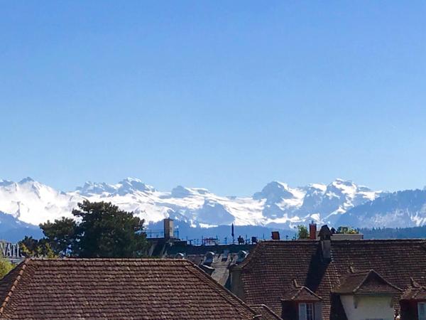 Bright, Central & Modern apartment, Buchen Sie Ferienwohnung Luzern 