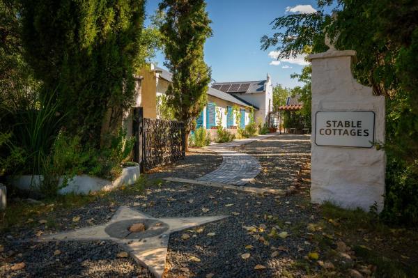 Kuilfontein Stable Cottages, Buchen Sie  Hotels in Colesberg mit Pool, Schwimmbad