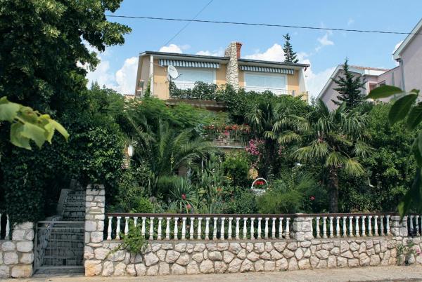 Apartments and rooms by the sea Dramalj, Crikvenica - 5519, Book Apartment Kvarner Hotels with a Parking, Parking