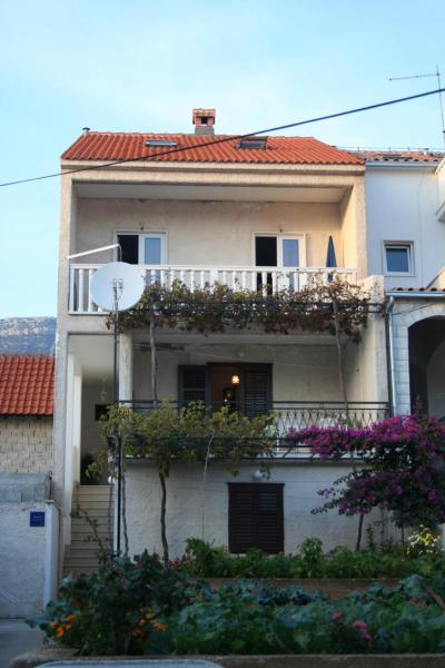 Apartments with a parking space Bol, Brac - 2884, Prenota Appartamento Bol 