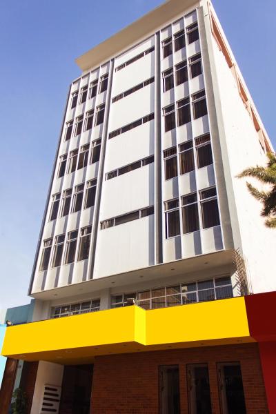 Camino Real Hotel