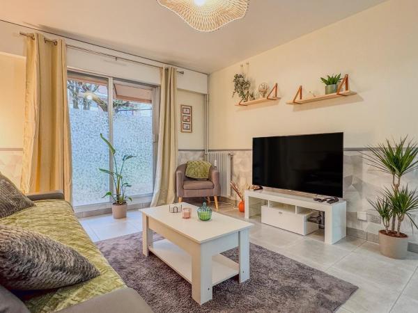 Villa Bel Air - appartement avec jardin et parking, Reserva ahora  Hoteles en Centro con aparcamiento, Aparcamiento