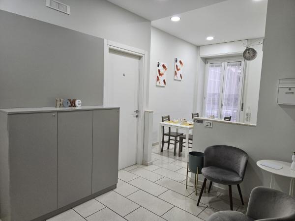 binario&tre, Buchen Sie  Hotels in Eboli mit Parkplatz, Parkplätze