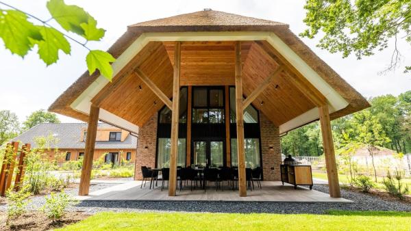 Boerderij Villa Wellness | 10 personen, Reserva ahora  Hoteles con piscina en Güeldres, Piscina
