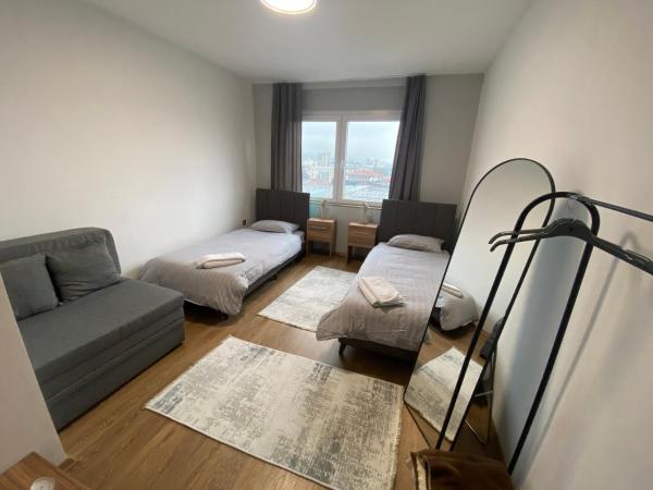Skopje Fortress Apartment, Prenota Appartamento Hotel a Skopje con parcheggio, Parcheggio