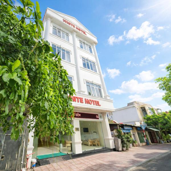 White Hotel Nghệ An, Prenota  Hotel a Nghe An con parcheggio, Parcheggio