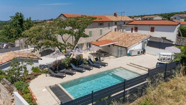 Villa Verde Višnjan, Reserva ahora  Hoteles en Istria central con piscina, Piscina