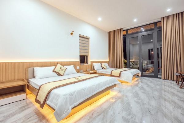 LINH CHI Hotel, Prenota  Quang Ngai Vietnam
