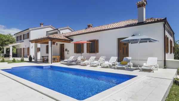 Beautiful Villa Ana with pool in Labin, Buchen Sie  Labin Istrien