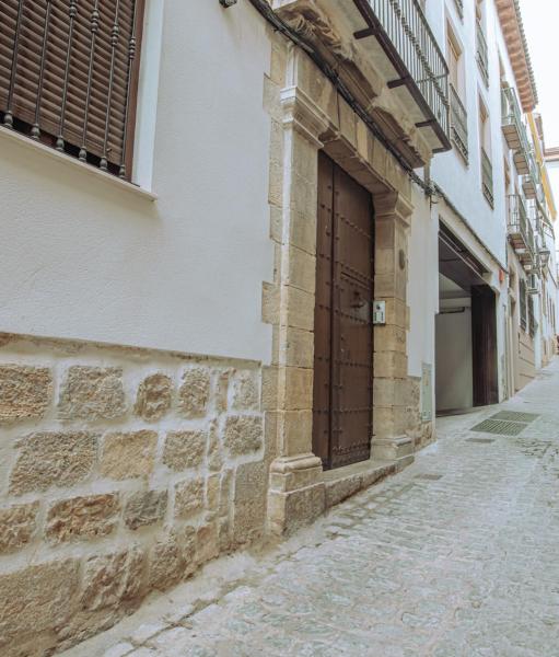 Apartamentos Turísticos Pilaria, Buchen Sie  Hotels in Jaén mit Parkplatz, nahe Palacio de Villardompardo, Parkplätze