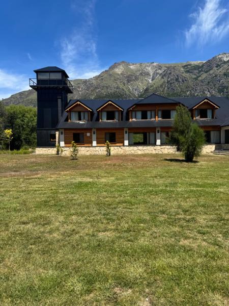 El Pedregoso Flights Lodge, Prenota  Cholila 