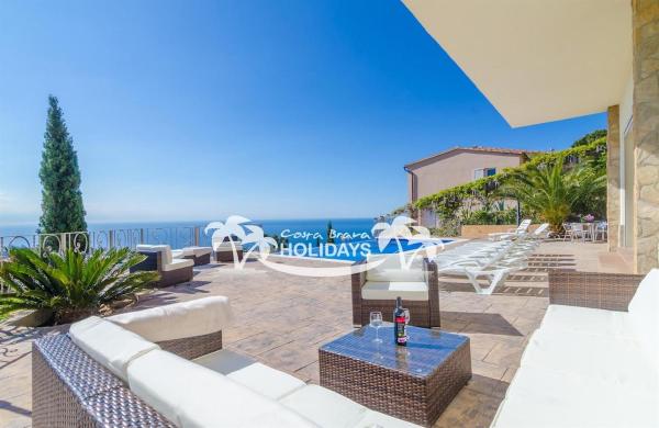 Costa Brava Holidays Villa Florada, Sea Views, Prenota  Hotel a Costa Brava con parcheggio, Parcheggio
