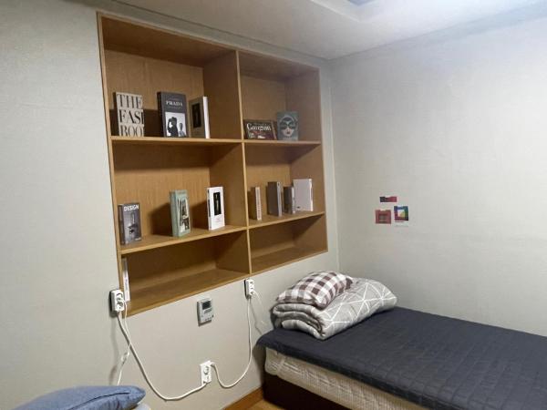 lyndon guest house, Reserva ahora  Hoteles en Isla de Jeju con aparcamiento, Aparcamiento