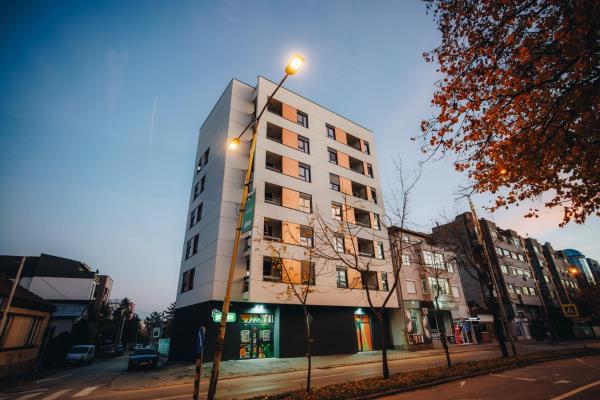 LUST PREMIUM Apartments IV CENTER PARK, Buchen Sie Ferienwohnung Hotels in Zentralserbien mit Parkplatz, Parkplätze