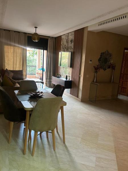 Immob, Buchen Sie  Hotels in Marrakech-Safi mit Parkplatz, Parkplätze