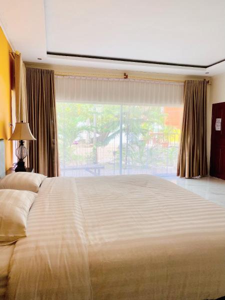 Sunmoon Beach Resort Likupang Timur, Prenota  Hotel a Sulawesi con parcheggio, Parcheggio