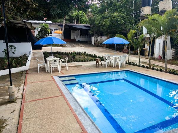 Villa Stefy, Buchen Sie  Hotels in Tolima mit Parkplatz, Parkplätze