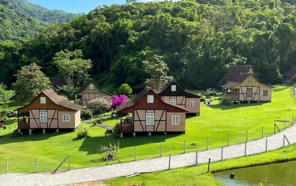 Paraíso Enxaimel Mundo Antigo, Reserva ahora  Hoteles en Pomerode con piscina, Piscina