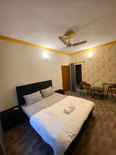 Durrani Executive - Islamabad F10, Buchen Sie Hotel Hotels in Islamabad mit Parkplatz, Parkplätze